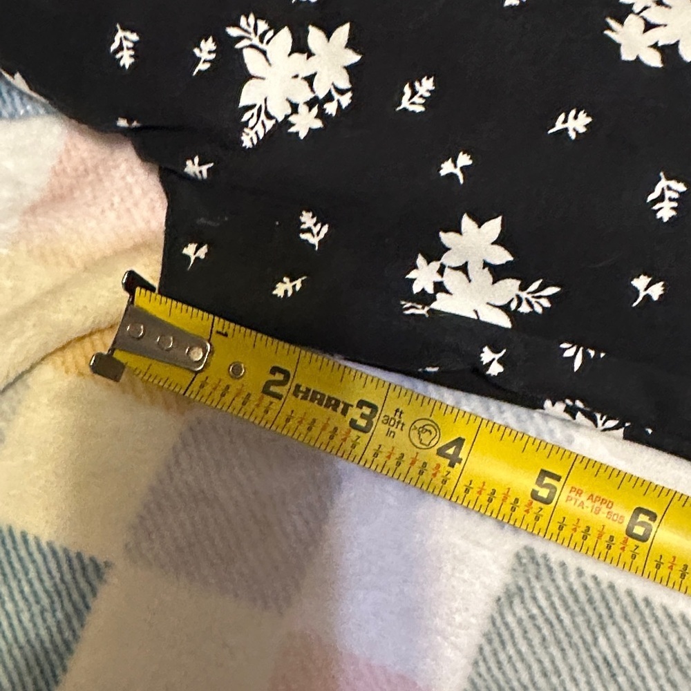LOFT riviera pants Black and Peach Floral Capris 2 PRs size 00P - Picture 9 of 11